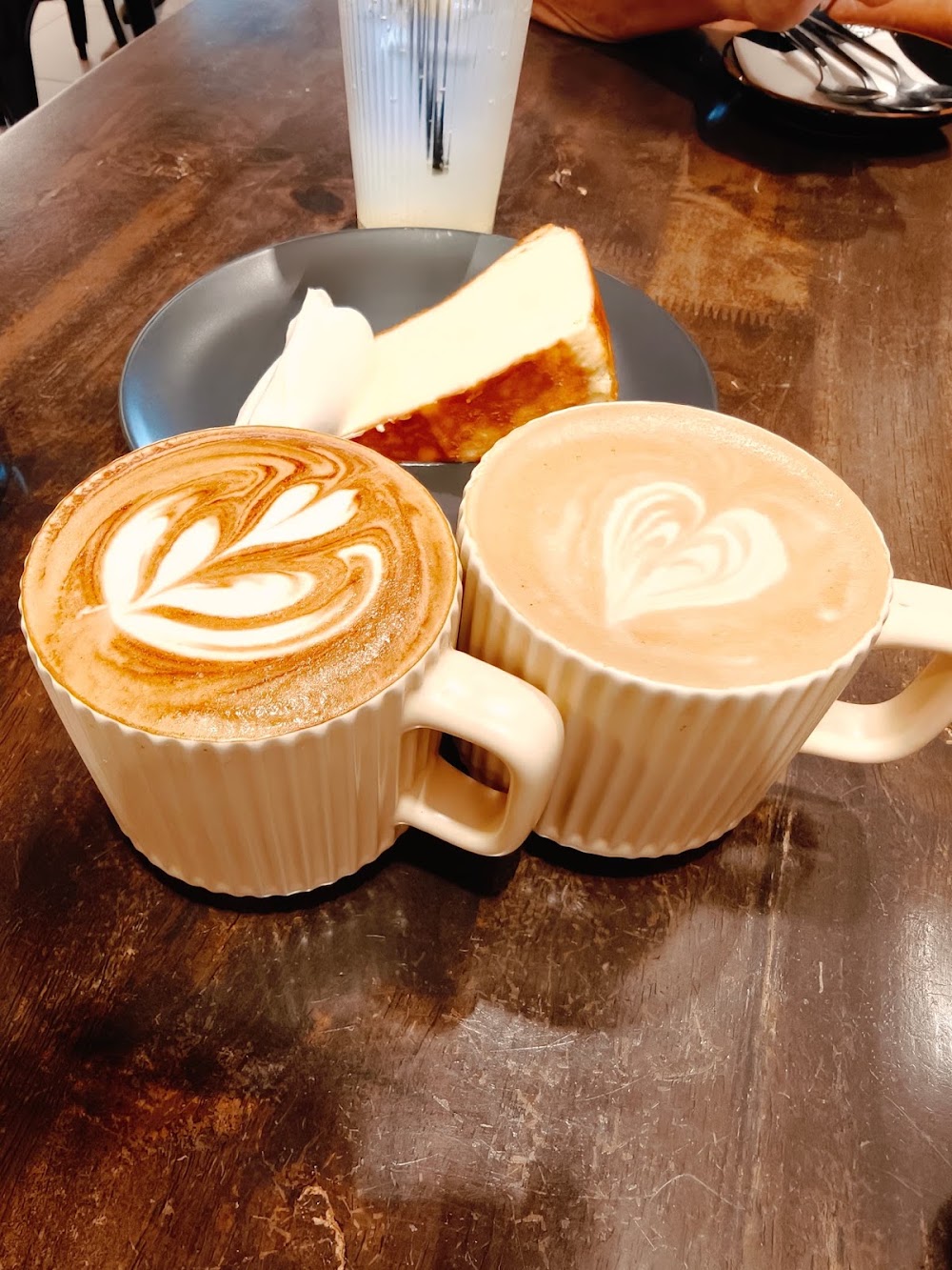 Girlie's Café